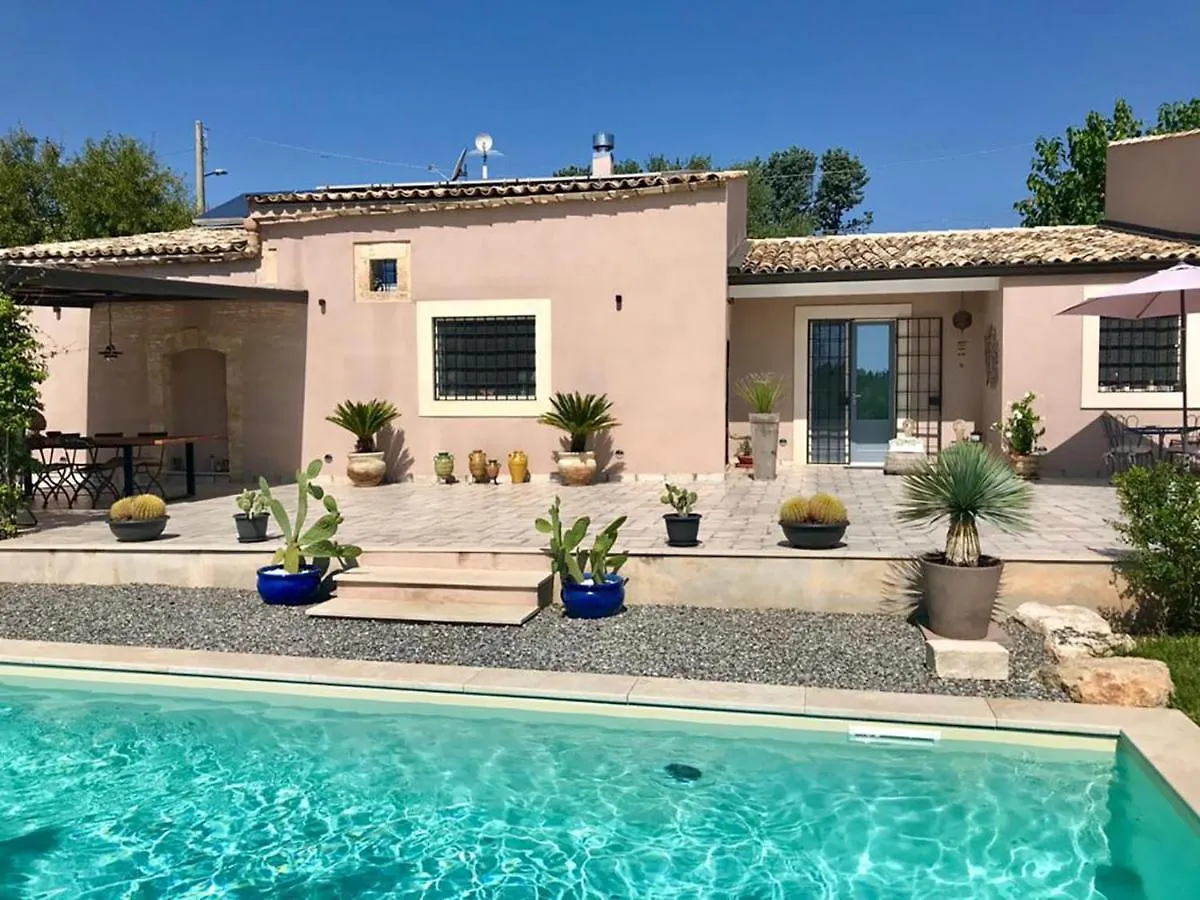 Il Baglio Del Picchio - Noto Apartment San Corrado di Fuori Italy